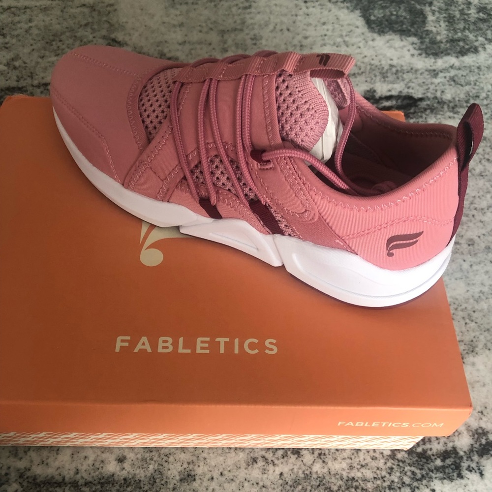Fabletics - Brookside Performance Sneaker - Picture 8 of 12